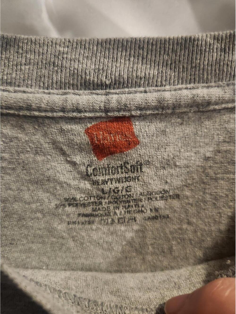 Hanes Comfort Soft Grey Nebraska Huskers Long Sleeve Shirt. Women's Size Large. - Picture 3 of 4
